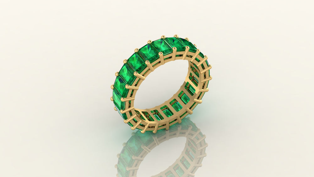 Exquisite Emerald Cut Diamond Ring