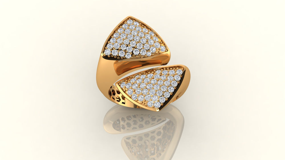 Sparkling Leaf Design Ring